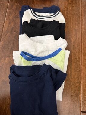Old Navy Kids Short Sleeve Tees in Navy, White, Black, Lime & Blue Trim